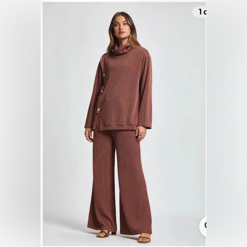 NWT Dear Scarlett Women's Wholesale 2 Piece Cowl Neck Ribbed Set Size 2X